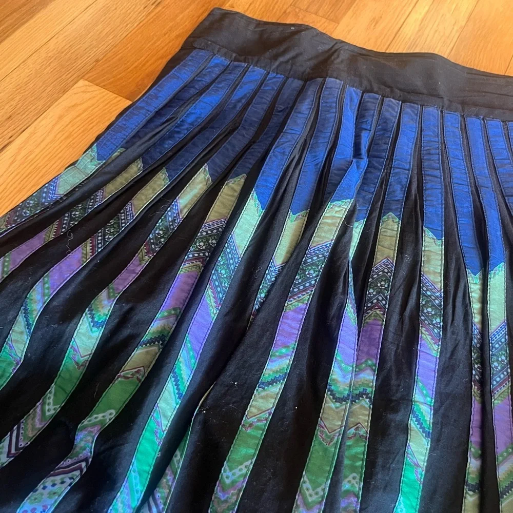 Lithe Anthropologie Size 12 cotton skirt with colorful strips all around - Picture 8 of 8